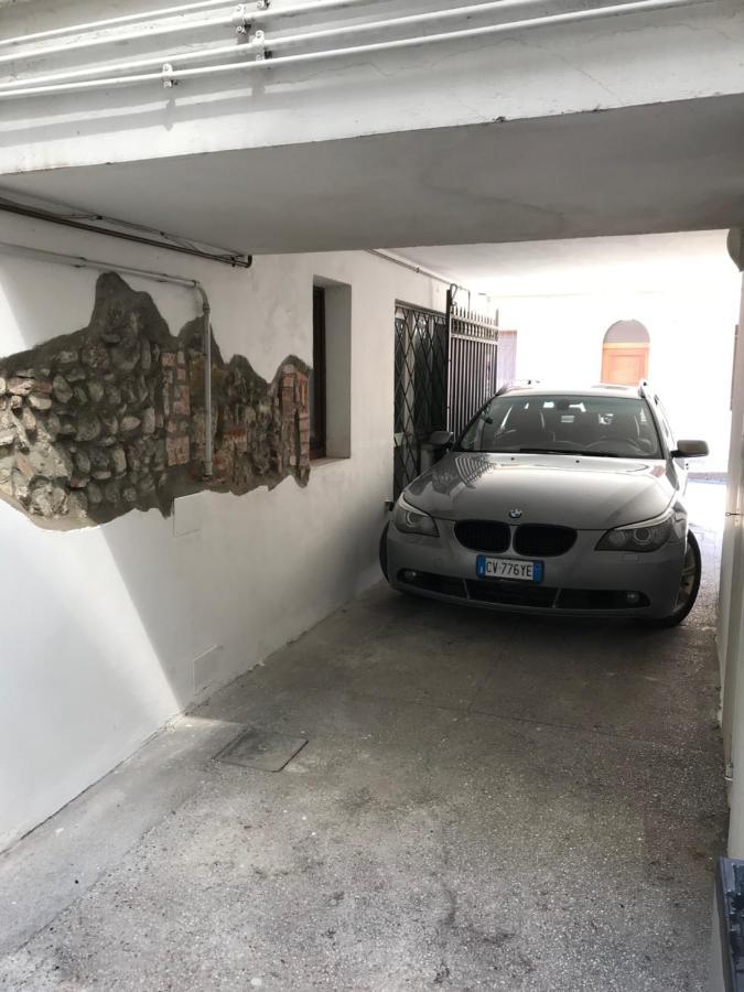 Che Piacere! Udine In Centro Col Posto Auto Apartment Exterior photo